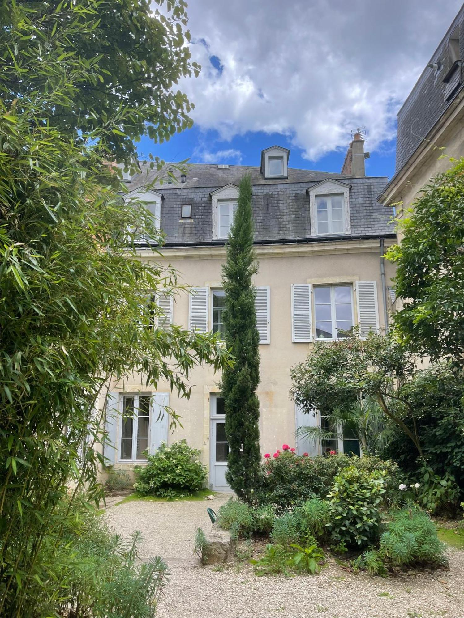 Chambres D'Hote - Maison Des Ecrivains - 50 M De La Cathedrale Et Place Des Jacobins Le Mans Buitenkant foto
