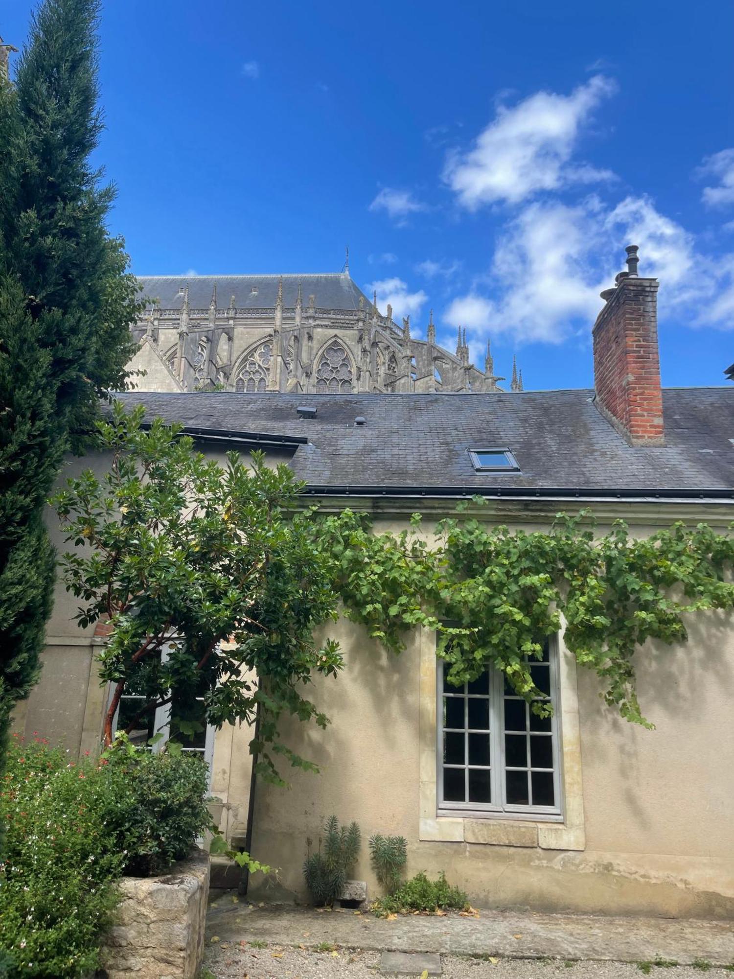 Chambres D'Hote - Maison Des Ecrivains - 50 M De La Cathedrale Et Place Des Jacobins Le Mans Buitenkant foto